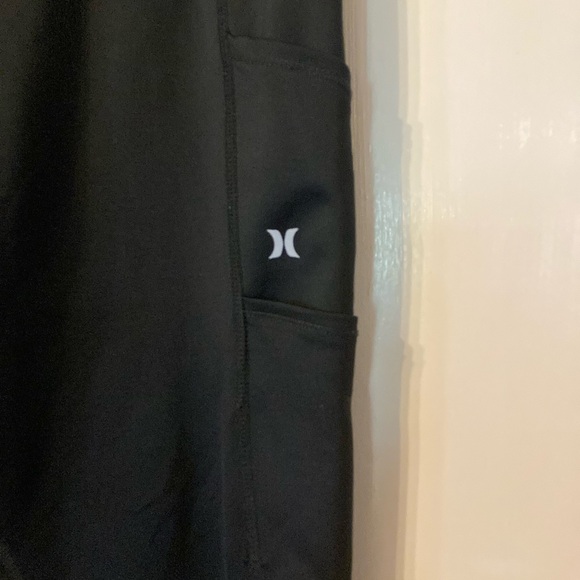 Hurley Black Wide Waistband Pocket Leggings Woman’s Size Medium - Picture 2 of 4